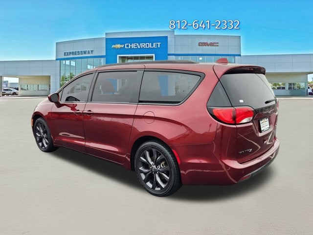 2019 Chrysler Pacifica Touring Plus