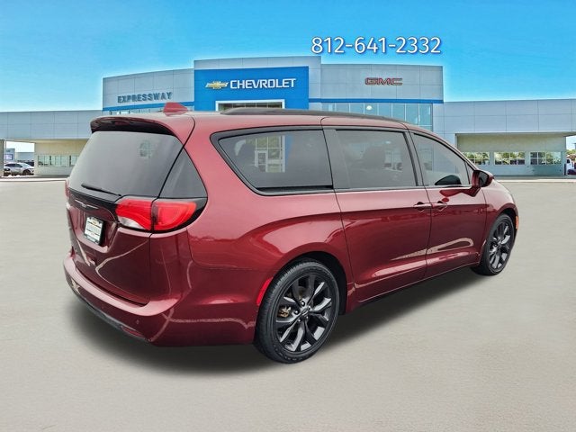2019 Chrysler Pacifica Touring Plus