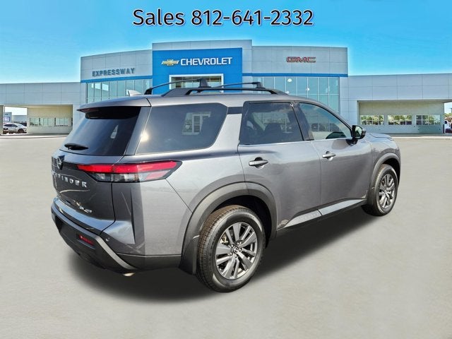 2024 Nissan Pathfinder SV