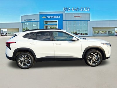 2025 Chevrolet Trax LT