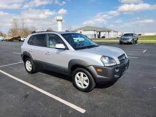 2005 Hyundai Tucson Base
